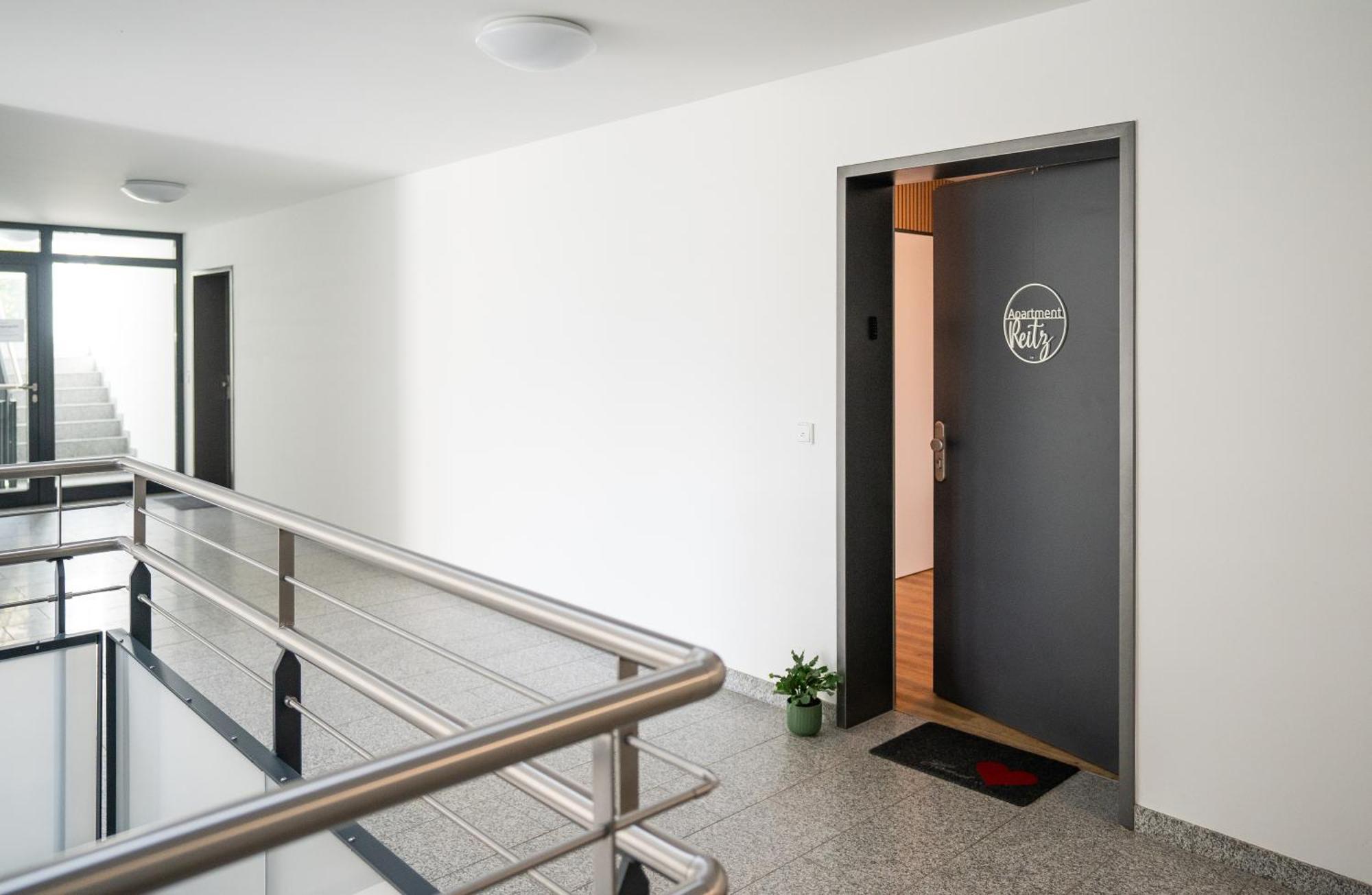 Reitz - Apartment I Zentrale Lage I Stellplatz I 55Qm I 2 Zimmer I Kueche I Bad I Terrasse Bad Hersfeld Dış mekan fotoğraf